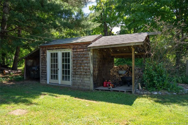 46 Schoonmaker Lane, Stone Ridge, NY 12484