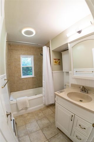 46 Schoonmaker Lane, Stone Ridge, NY 12484