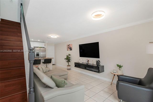 12025 SW 18th St 11-47, Miami, FL 33175