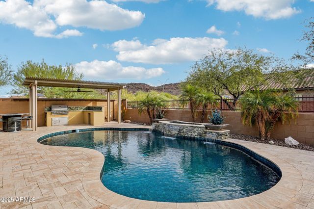 27927 N 92ND Drive, Peoria, AZ 85383