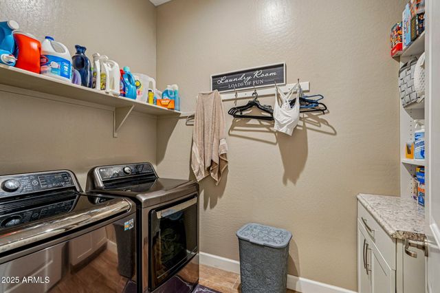 27927 N 92ND Drive, Peoria, AZ 85383