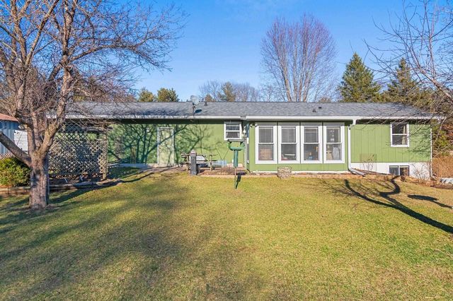 N5895 24TH LANE, Wild Rose, WI 54984