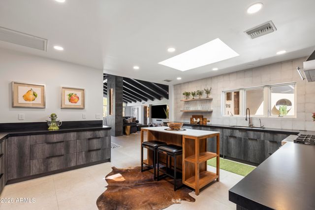 1018 N BOULDER Drive, Carefree, AZ 85377