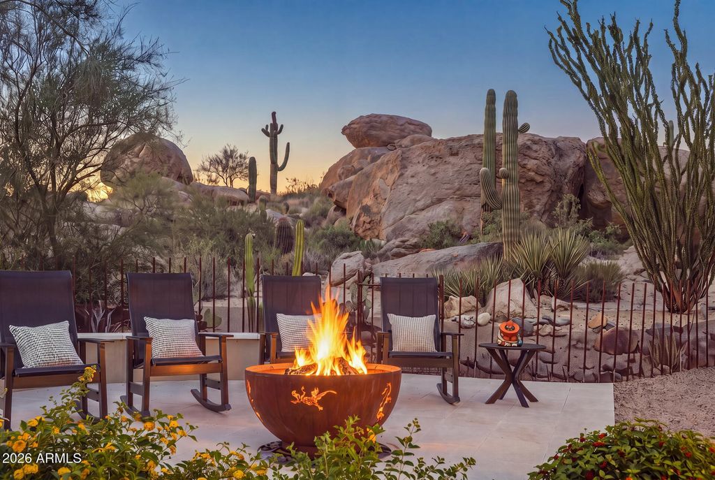 1018 N BOULDER Drive, Carefree, AZ 85377 — exterior