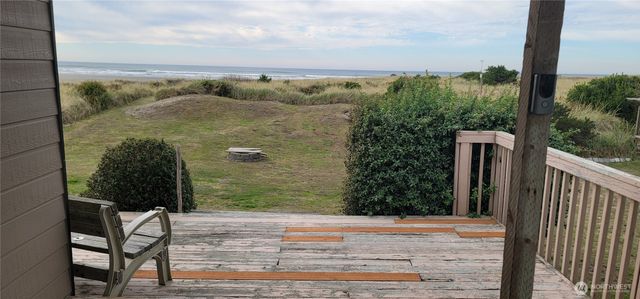 32805 G Street, Ocean Park, WA 98640