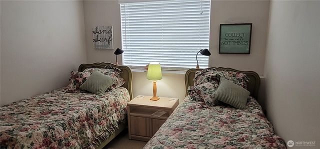 32805 G Street, Ocean Park, WA 98640