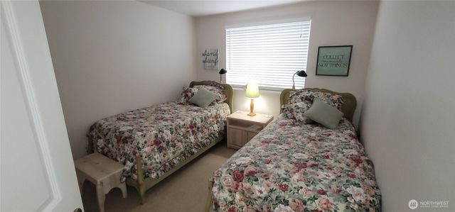 32805 G Street, Ocean Park, WA 98640