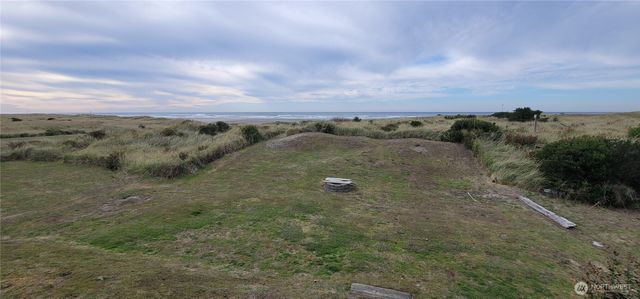 32805 G Street, Ocean Park, WA 98640