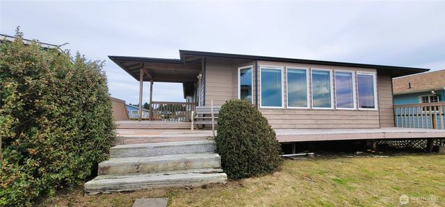 32805 G Street, Ocean Park, WA 98640
