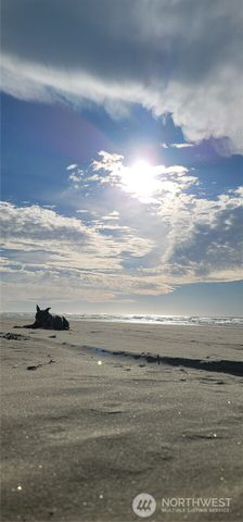 32805 G Street, Ocean Park, WA 98640