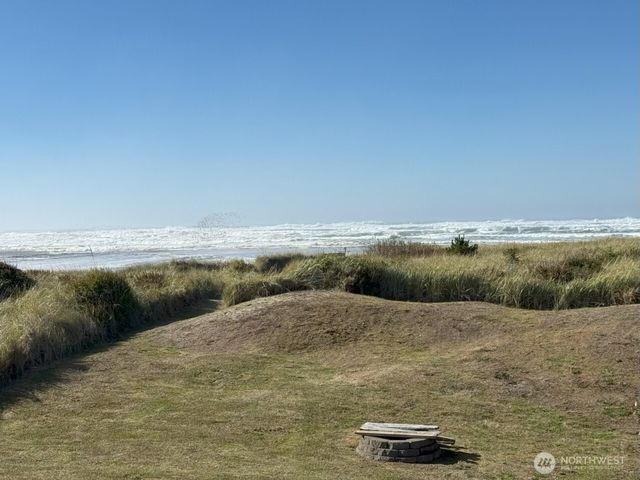 32805 G Street, Ocean Park, WA 98640
