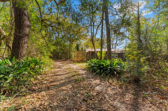 12533 Evergreen Road, Conroe, TX 77303