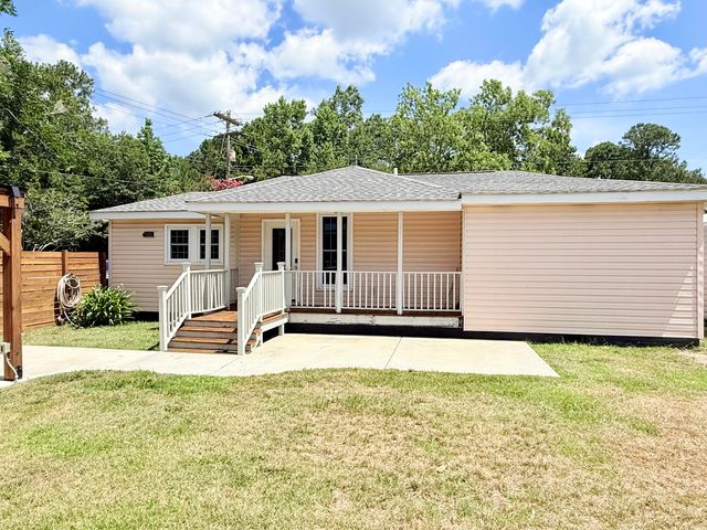 201 Heatley Street, Moncks Corner, SC 29461
