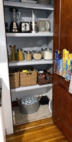 654 Metropolitan Ave 4, Boston, MA 02136