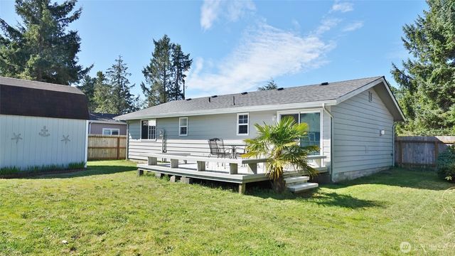 137 S Razor Clam Drive SW, Ocean Shores, WA 98569