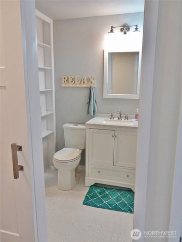 137 S Razor Clam Drive SW, Ocean Shores, WA 98569