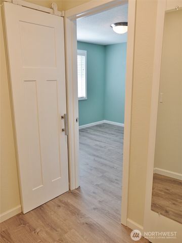 137 S Razor Clam Drive SW, Ocean Shores, WA 98569