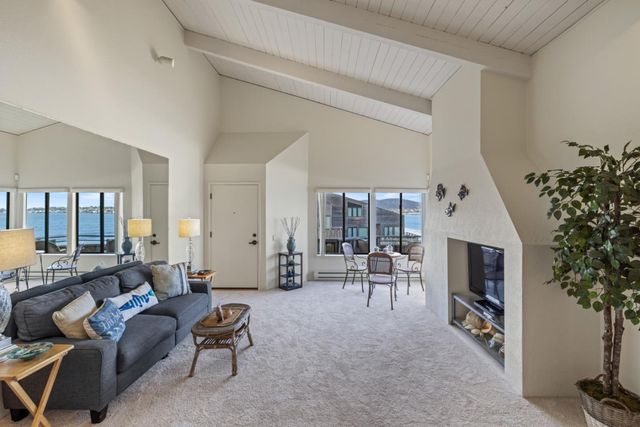 1 Surf Way 216, Monterey, CA 93940