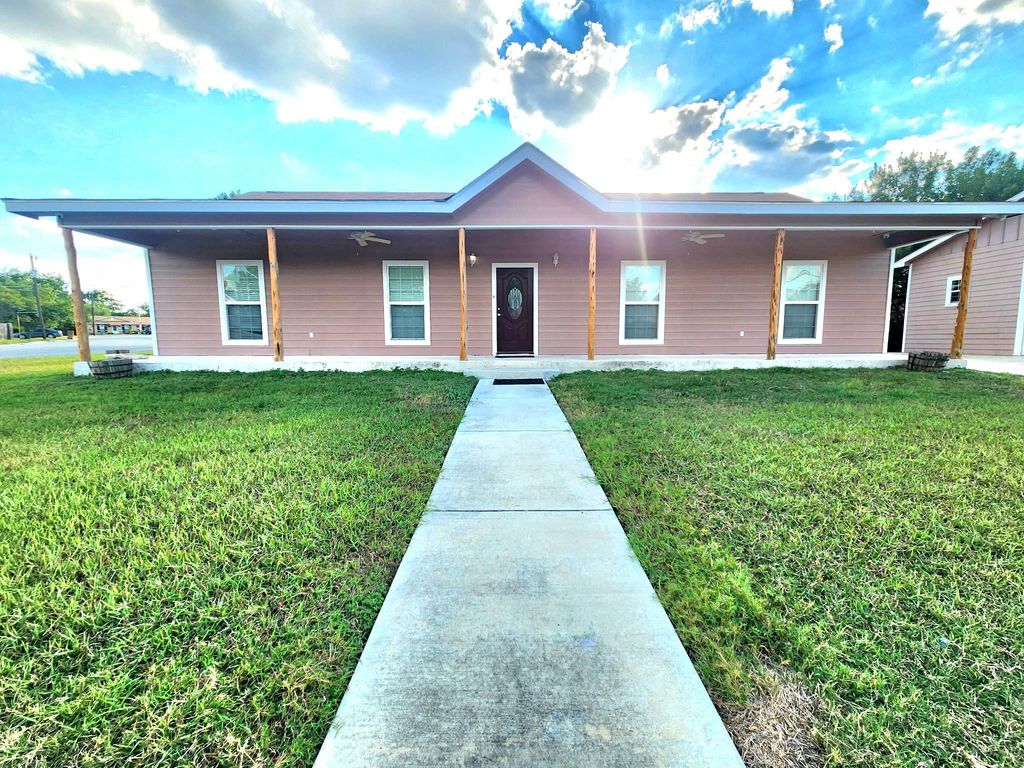 6 Sun Flower CIR, New Braunfels, TX 78130