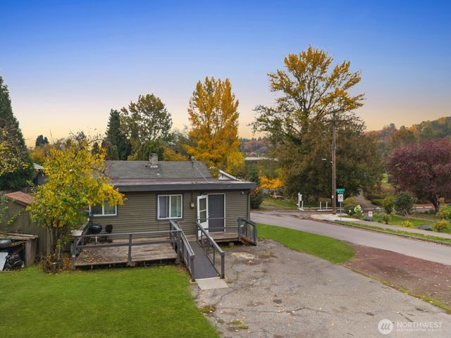 702 S Director Street, Seattle, WA 98108