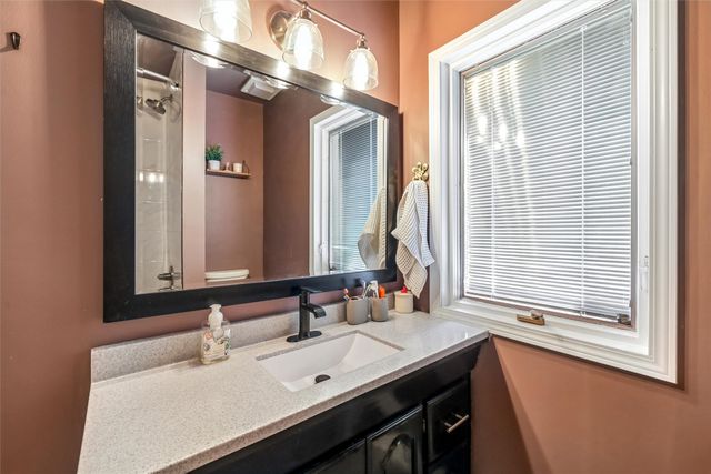 2209 34th Street, Des Moines, IA 50310