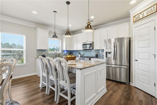 705 Owens Circle, Canton, GA 30115