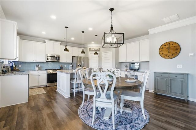 705 Owens Circle, Canton, GA 30115