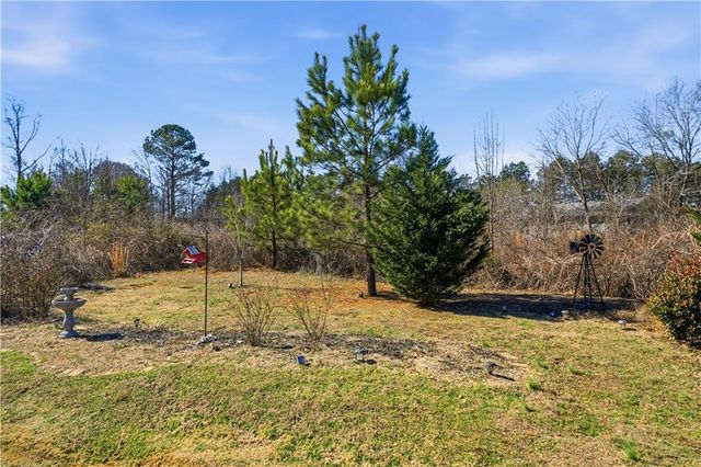 705 Owens Circle, Canton, GA 30115