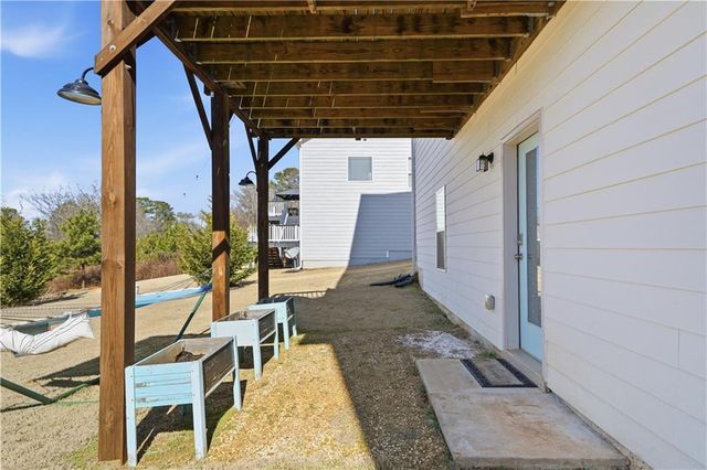 705 Owens Circle, Canton, GA 30115