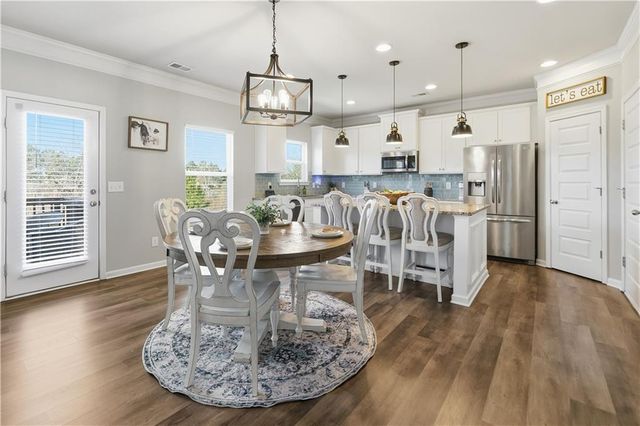 705 Owens Circle, Canton, GA 30115