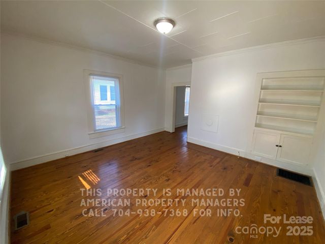 605 E 10th Street, Kannapolis, NC 28083