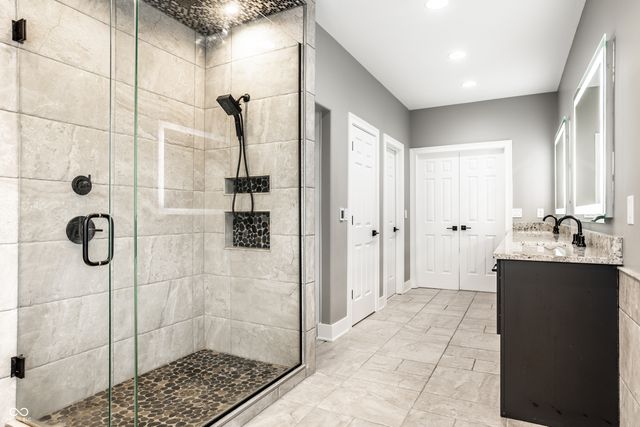 12886 West Road, Zionsville, IN 46077