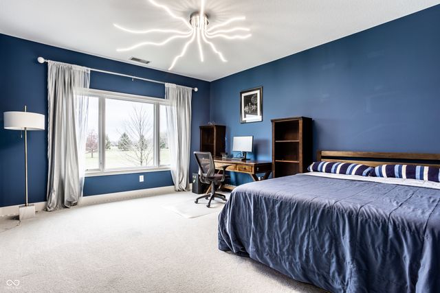 12886 West Road, Zionsville, IN 46077