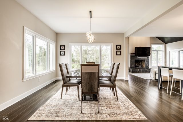 12886 West Road, Zionsville, IN 46077