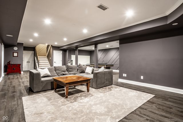 12886 West Road, Zionsville, IN 46077