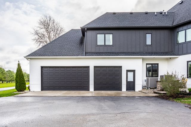 12886 West Road, Zionsville, IN 46077