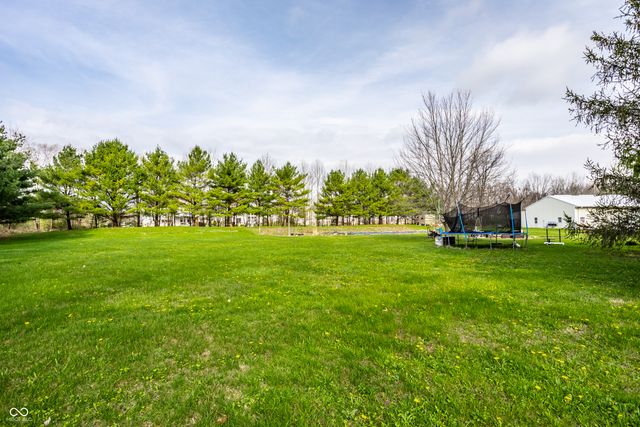 12886 West Road, Zionsville, IN 46077