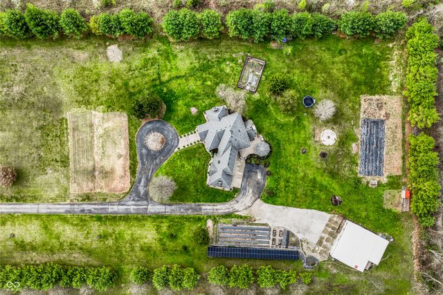 12886 West Road, Zionsville, IN 46077