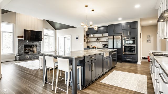 12886 West Road, Zionsville, IN 46077