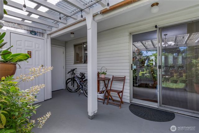 747 37th Street SE #9A, Auburn, WA 98002