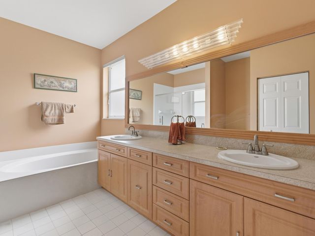 9624 Crescent View Drive N, Boynton Beach, FL 33437