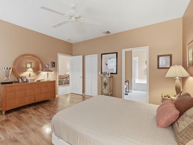 9624 Crescent View Drive N, Boynton Beach, FL 33437