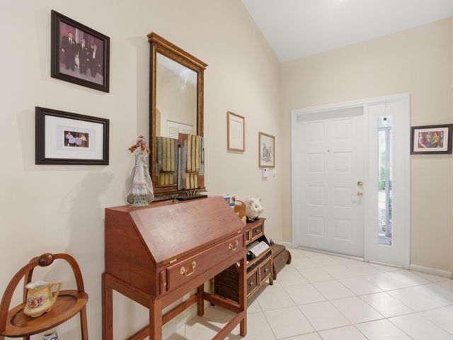 9624 Crescent View Drive N, Boynton Beach, FL 33437