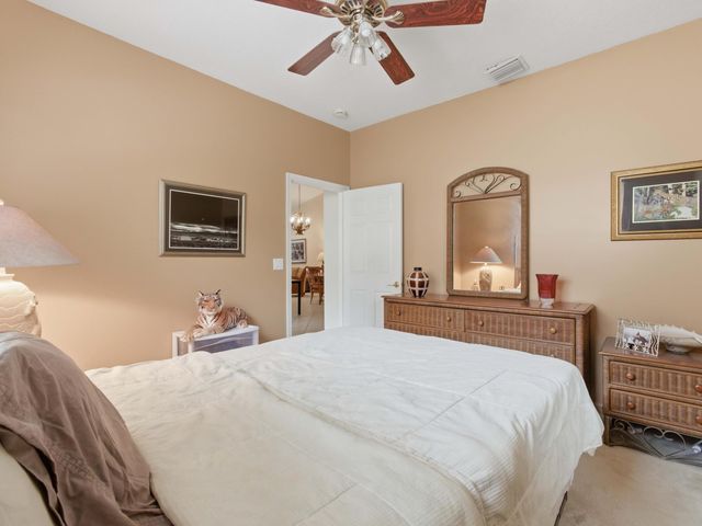 9624 Crescent View Drive N, Boynton Beach, FL 33437