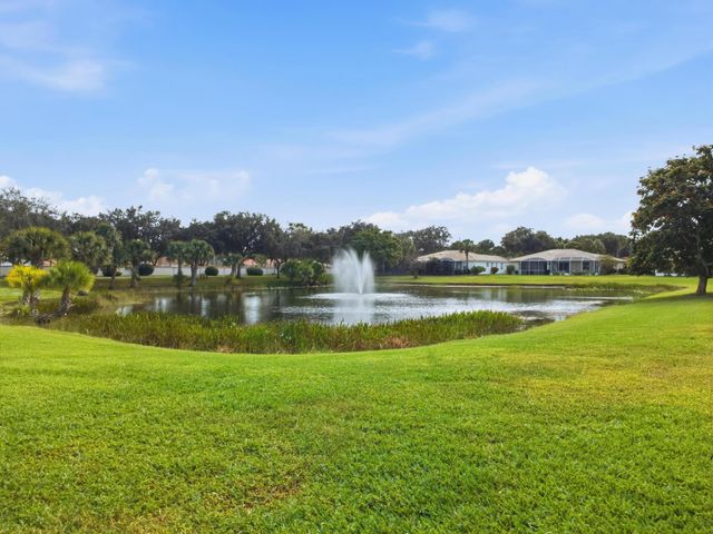 9624 Crescent View Drive N, Boynton Beach, FL 33437