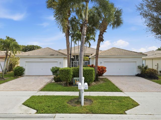 9624 Crescent View Drive N, Boynton Beach, FL 33437