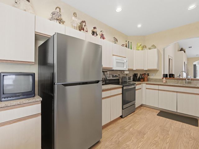 9624 Crescent View Drive N, Boynton Beach, FL 33437