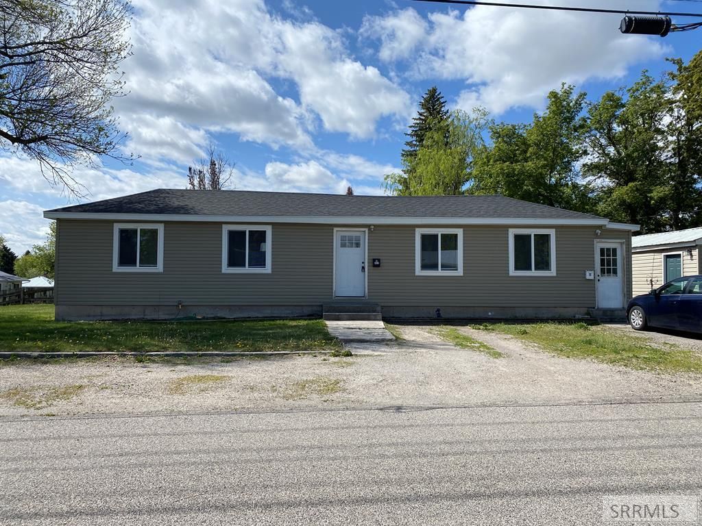 Image 1 of property listing at 437 W Crowley Street, Idaho Falls, ID 83402