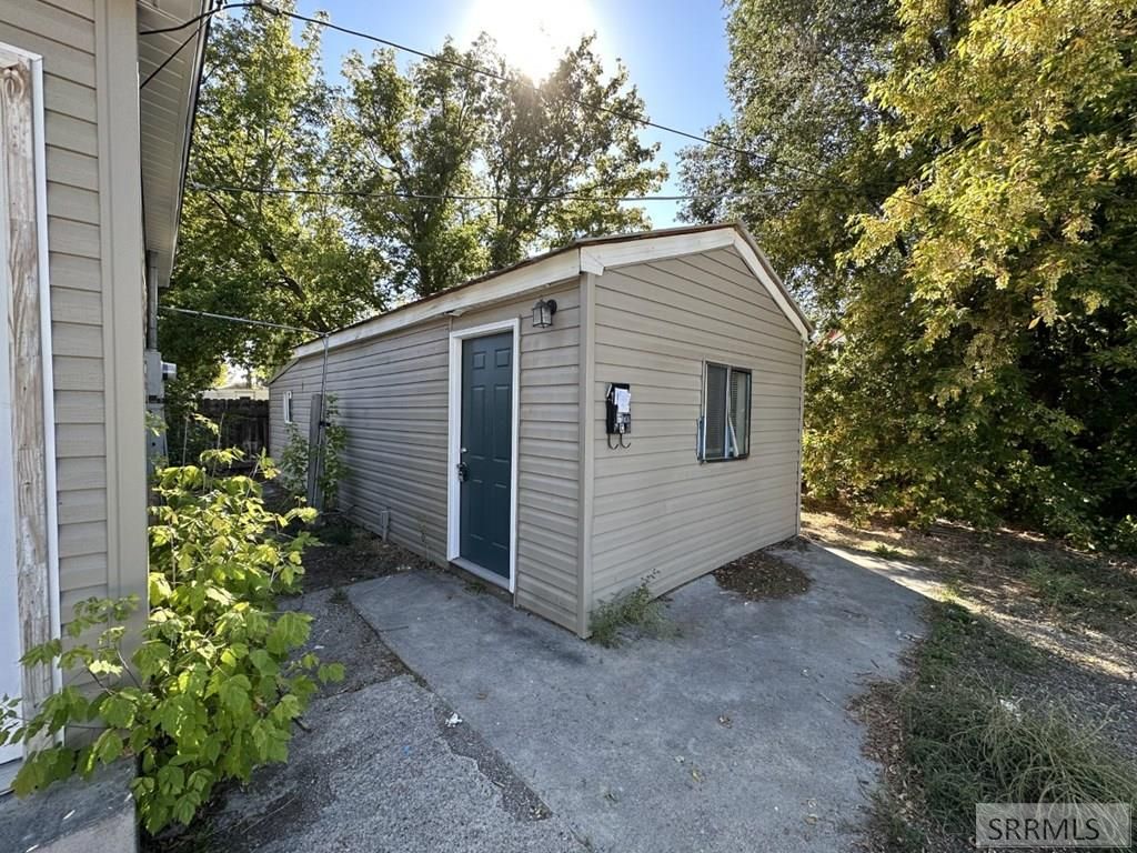 Image 14 of property listing at 437 W Crowley Street, Idaho Falls, ID 83402