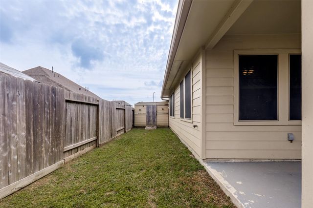 13606 Alaskan Brown Bear Trail, Crosby, TX 77532